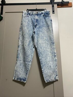 Vtg 80’s High-Rise Acid Wash Women's Jeans in Light Blue